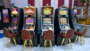axes 777 slot Clear Wallet Context
